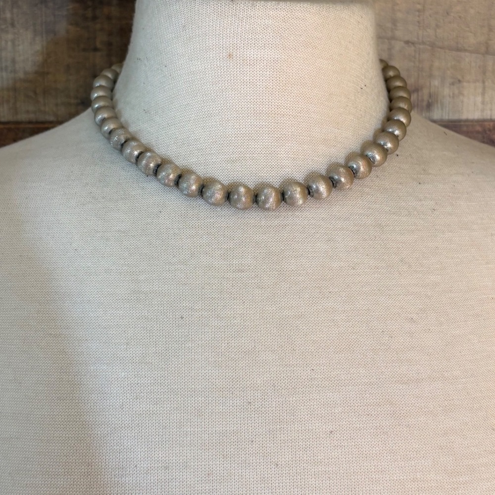 Vintage Silver Tone Textured Bead Choker Necklace Leaf Charm Adjustable